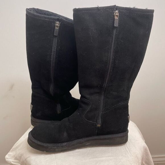 UGG Classic Rock Star Stud Tall Leather Sheepskin Shearling Winter Boots Black 7 - Picture 6 of 12